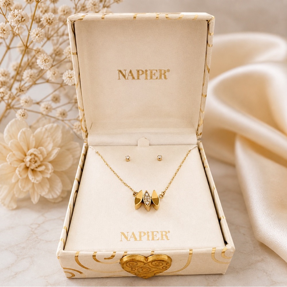 Vintage Napier Gold Tone Necklace & Stud Earrings Set Rhinestone Marquise w/ Box